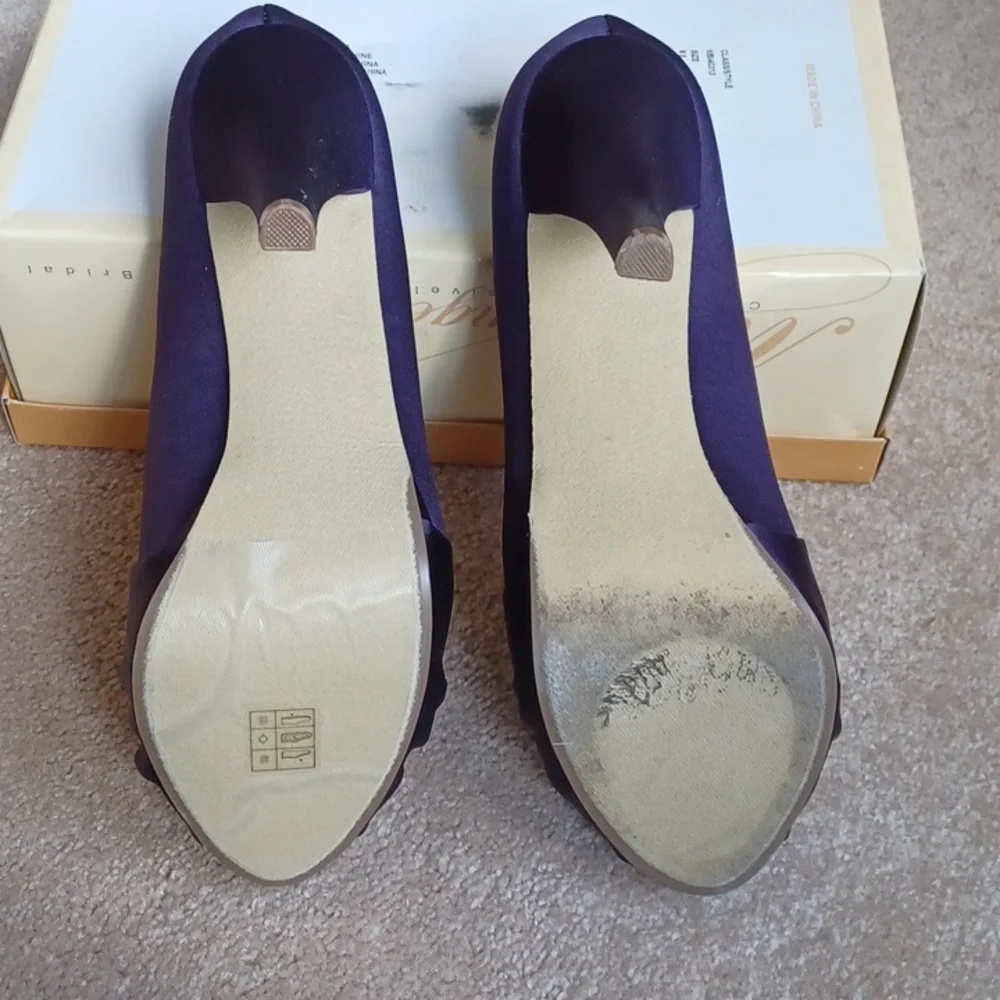 WS23- Women 4" Satin Purple Heels - sz 9.5 & sz 10 - Picture 5 of 8